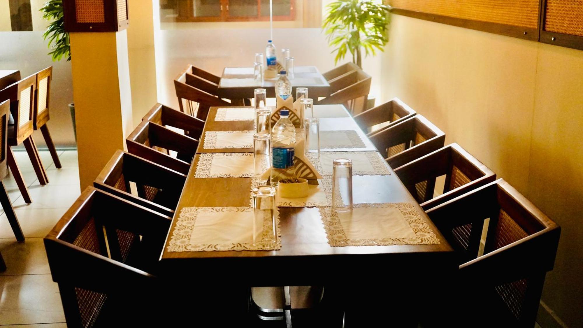Kga Elite Continental Hotel Tiruvalla Extérieur photo