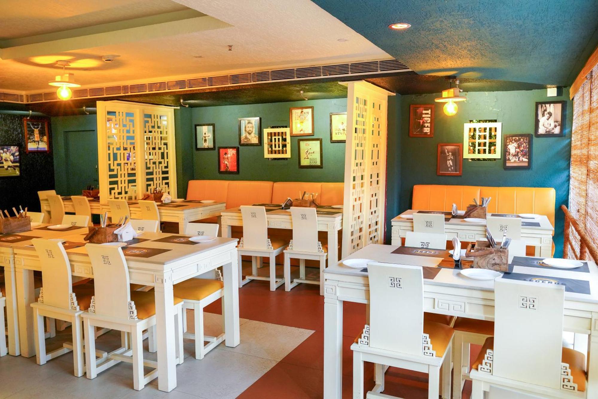 Kga Elite Continental Hotel Tiruvalla Extérieur photo