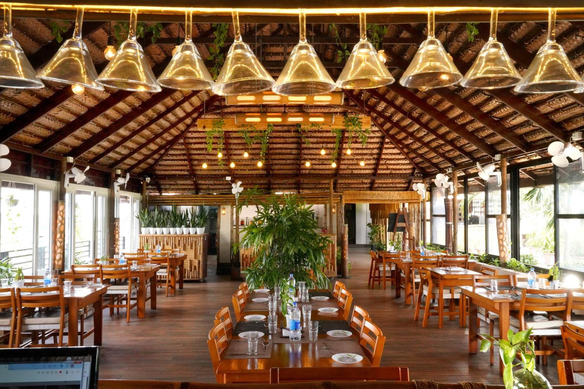 Kga Elite Continental Hotel Tiruvalla Extérieur photo