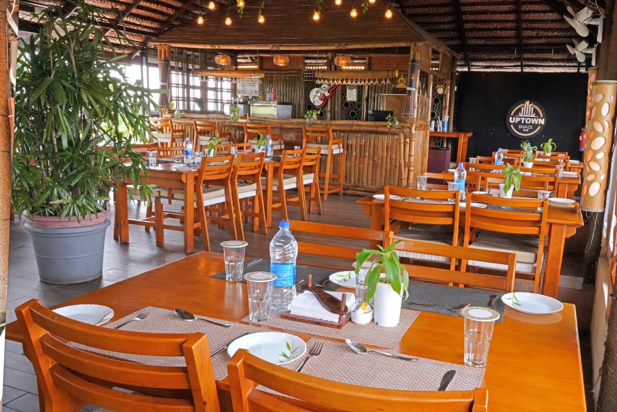 Kga Elite Continental Hotel Tiruvalla Extérieur photo