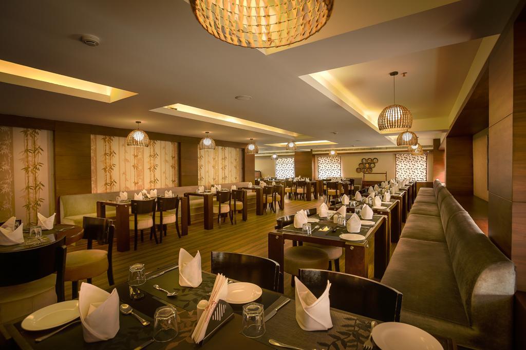 Kga Elite Continental Hotel Tiruvalla Extérieur photo