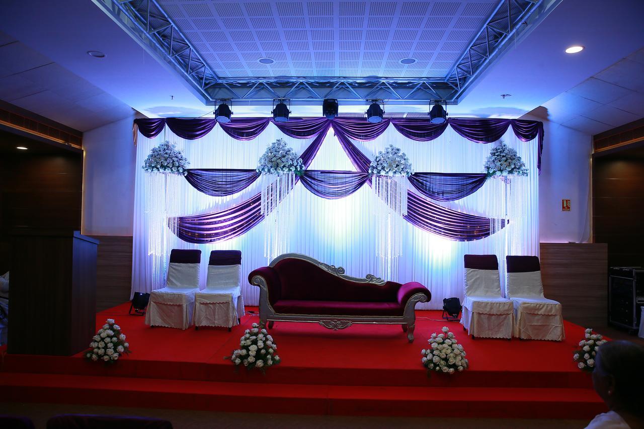 Kga Elite Continental Hotel Tiruvalla Extérieur photo