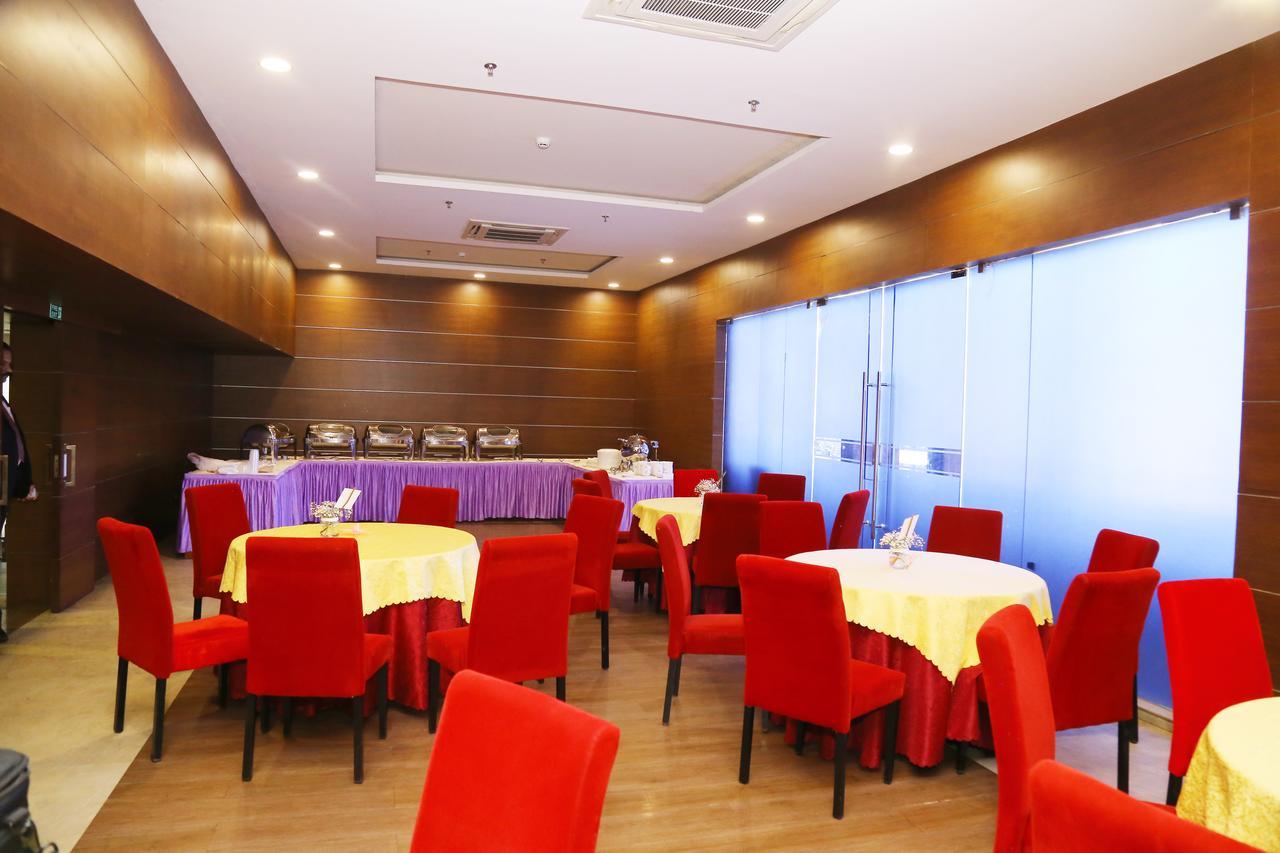Kga Elite Continental Hotel Tiruvalla Extérieur photo