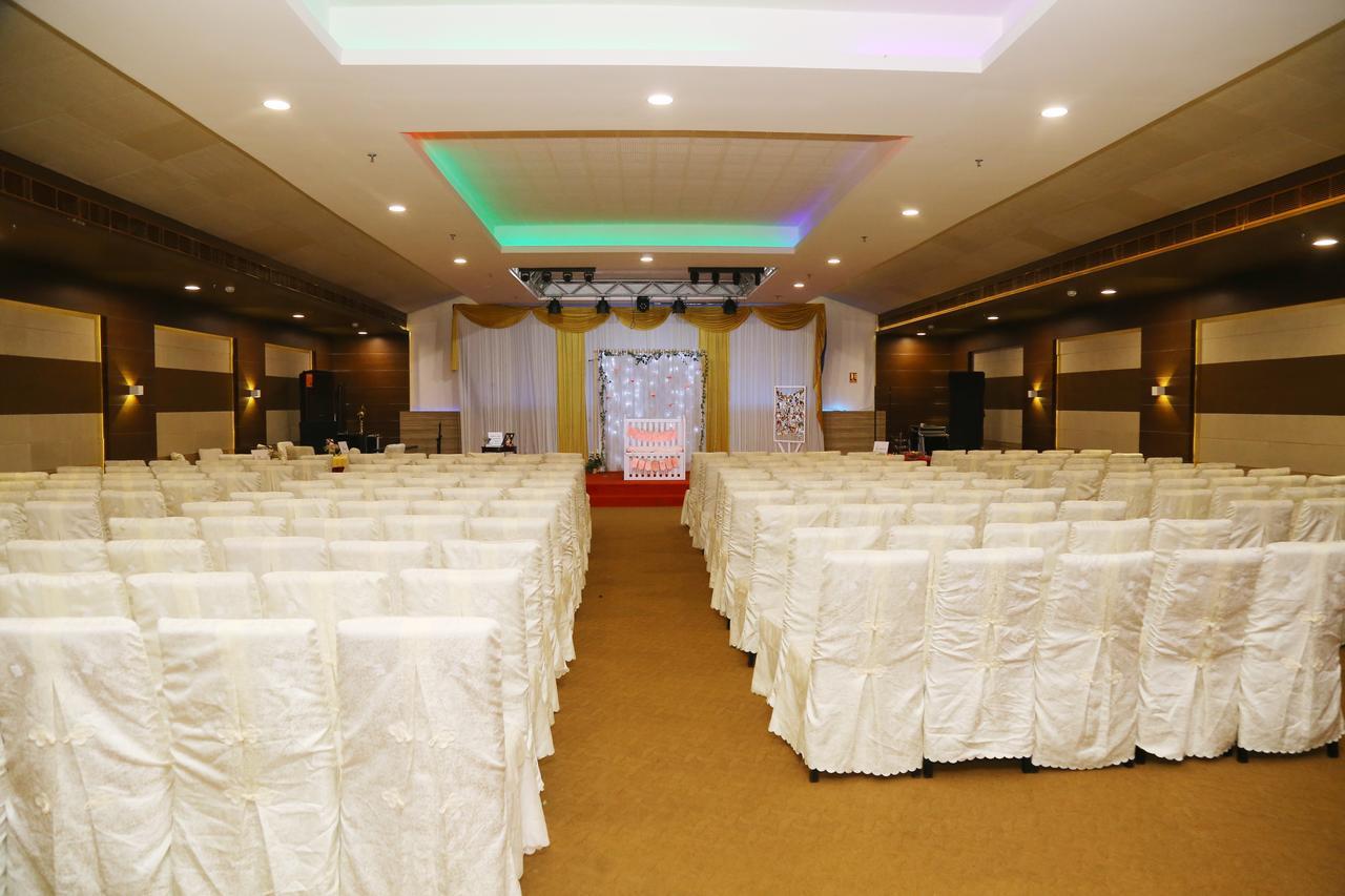 Kga Elite Continental Hotel Tiruvalla Extérieur photo